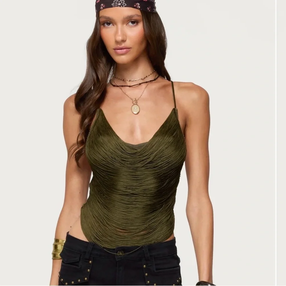 Edikted Black Fringe Crop Top - Picture 4 of 6